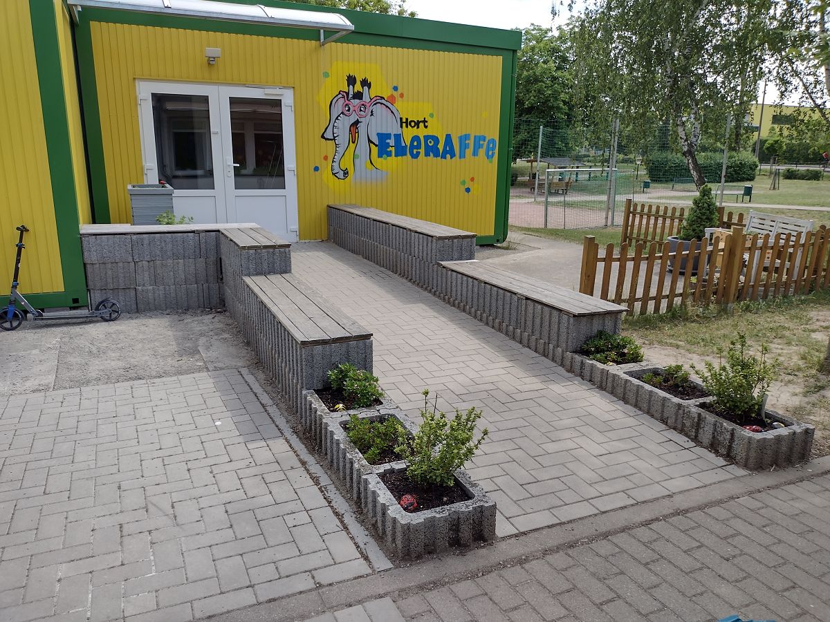 iHort Eleraffe