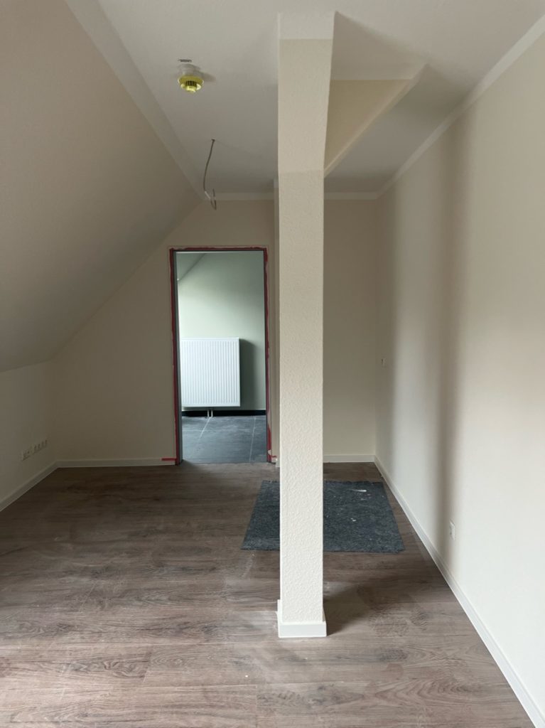 beiges Zimmer