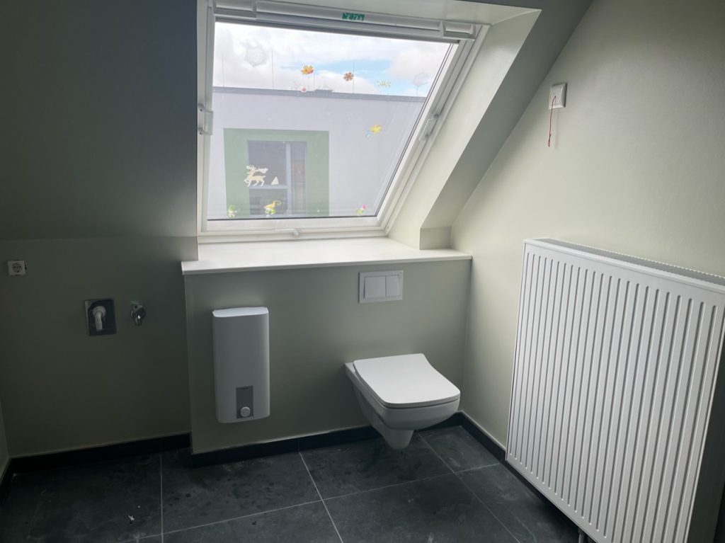 Bad im Dachgeschoss
